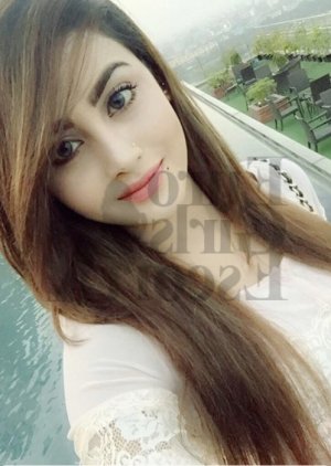 Shahnaz erotic massage in Fulshear & escorts
