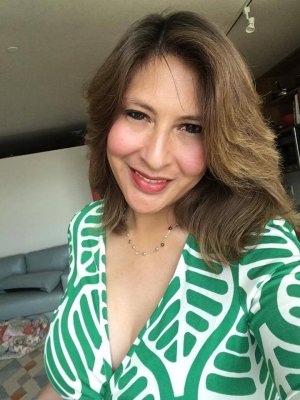 Yves-lise call girls in Spanish Lake MO and happy ending massage